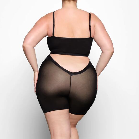 SKIMS Sheer Sculpt Low Back Short Onyx Shaping Smoothing Mid Thigh Small NEW - Picture 2 of 8